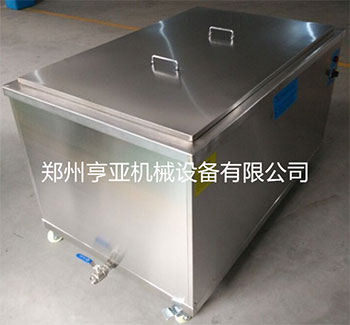 汽車(chē)發(fā)動(dòng)機(jī)超聲波清洗機(jī)